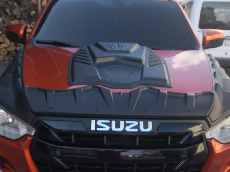 İsuzu Dmax Motor Kaput Kabartma