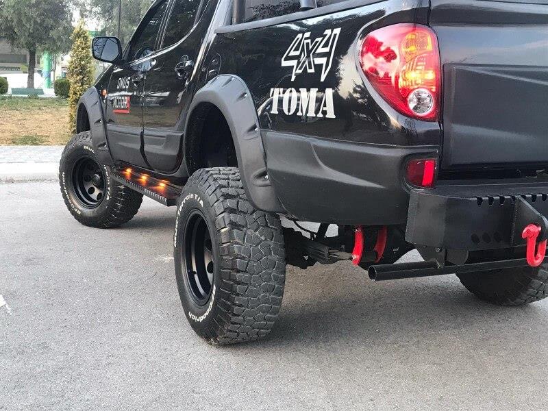 Mitsubishi L200 Yan Kapı Kabartmaları