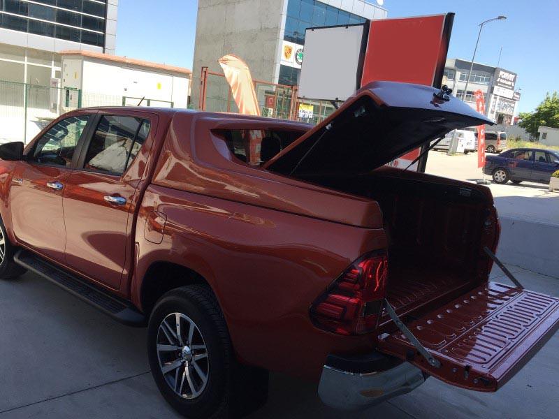 Toyota Hilux Fullbox
