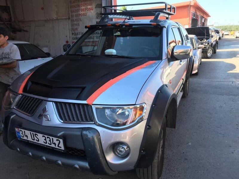 Mitsubishi L200 Motor Kaput Kabartma